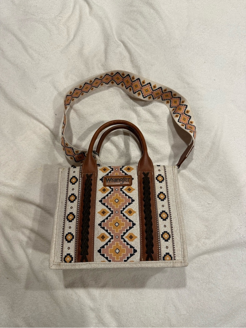 Wrangler Cream & Tan Southwestern Embroidered Tote